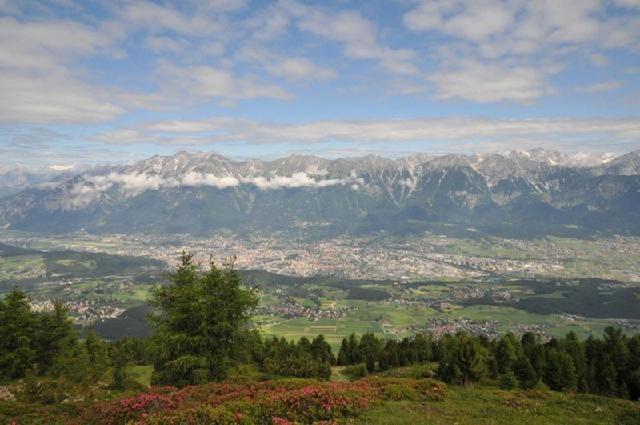 Haus Angelika - Bed & Breakfast - Innsbruck/Igls Bagian luar foto